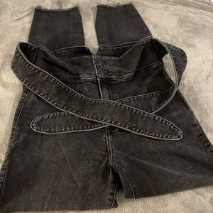 Abercrombie & Fitch Ultra High Rise Super Skinny Ankle Color: black